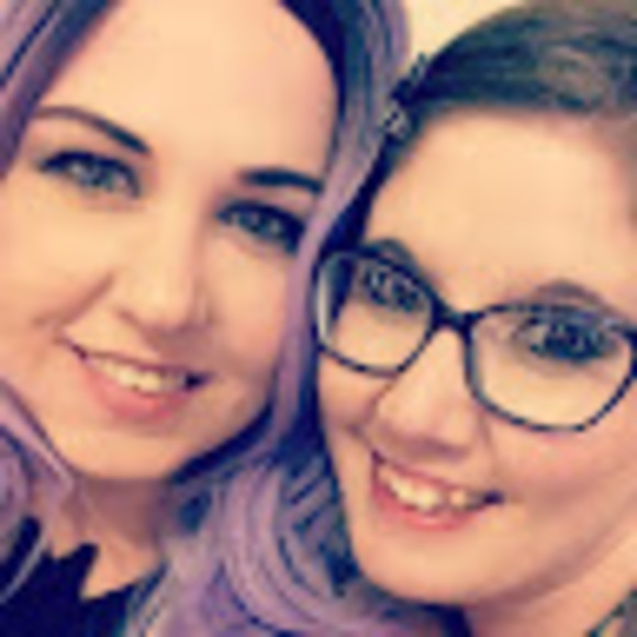 Meet your Posher, Mel - Picture 1 of 1